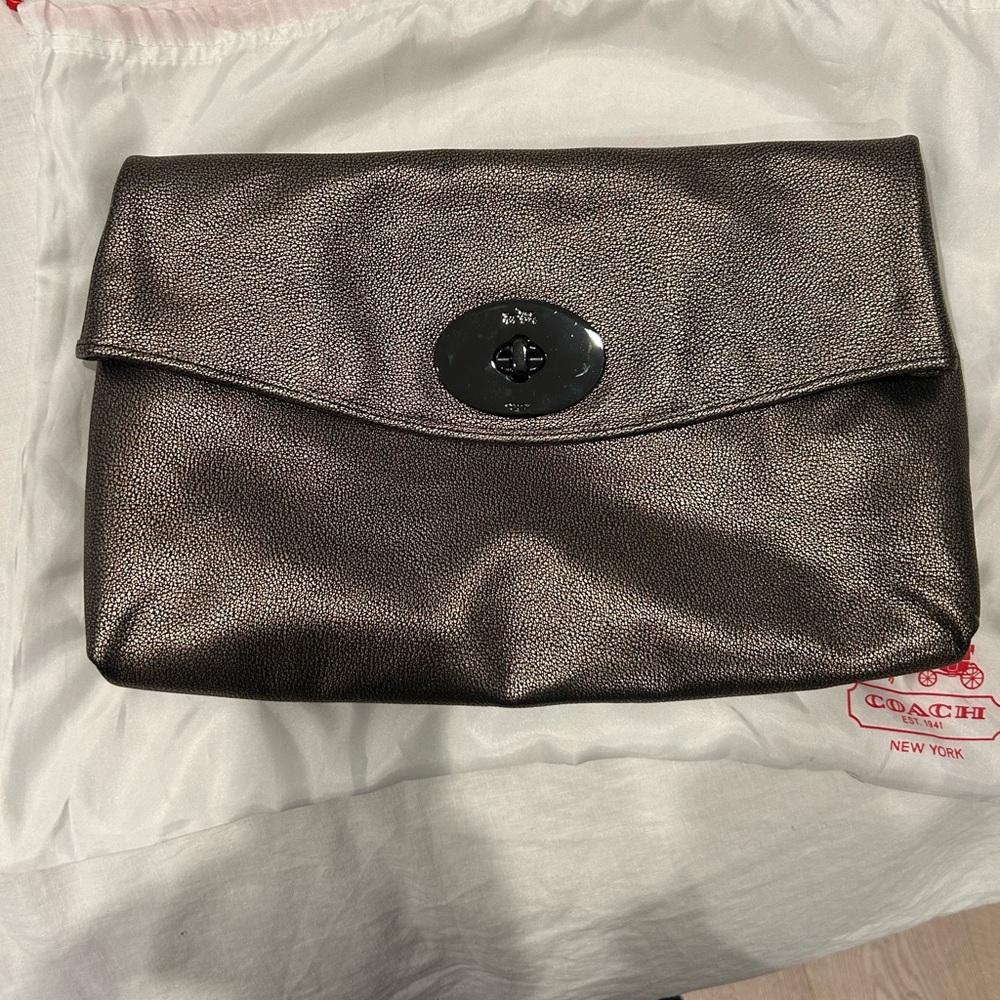 Coach Turnlock Clutch In Metallic Leather